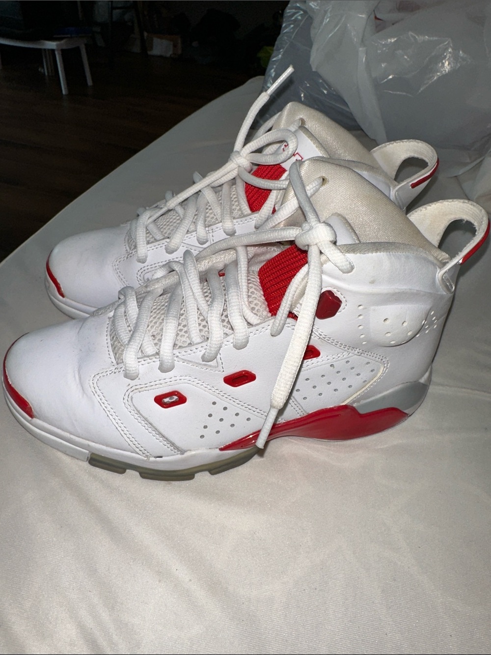 Nike Kids White and Red High-Top Sneakers (Youth) Back To School - Picture 1 of 6